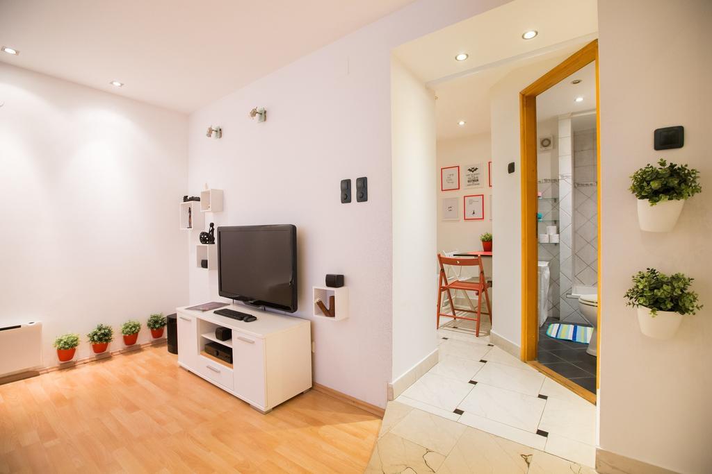Eazzynight Center Apartment Zágráb Szoba fotó