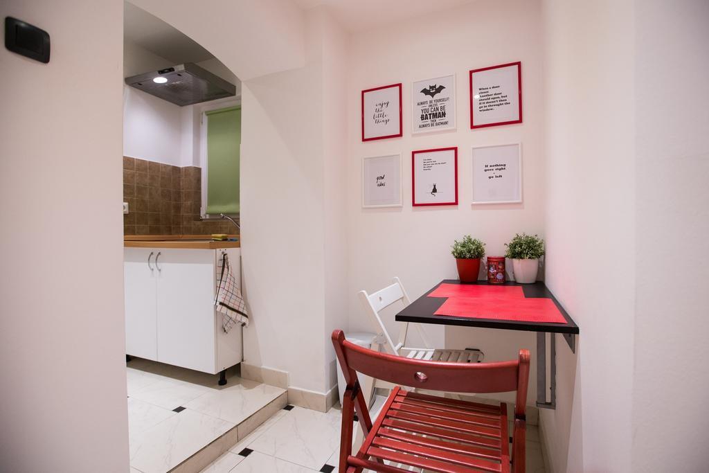 Eazzynight Center Apartment Zágráb Szoba fotó